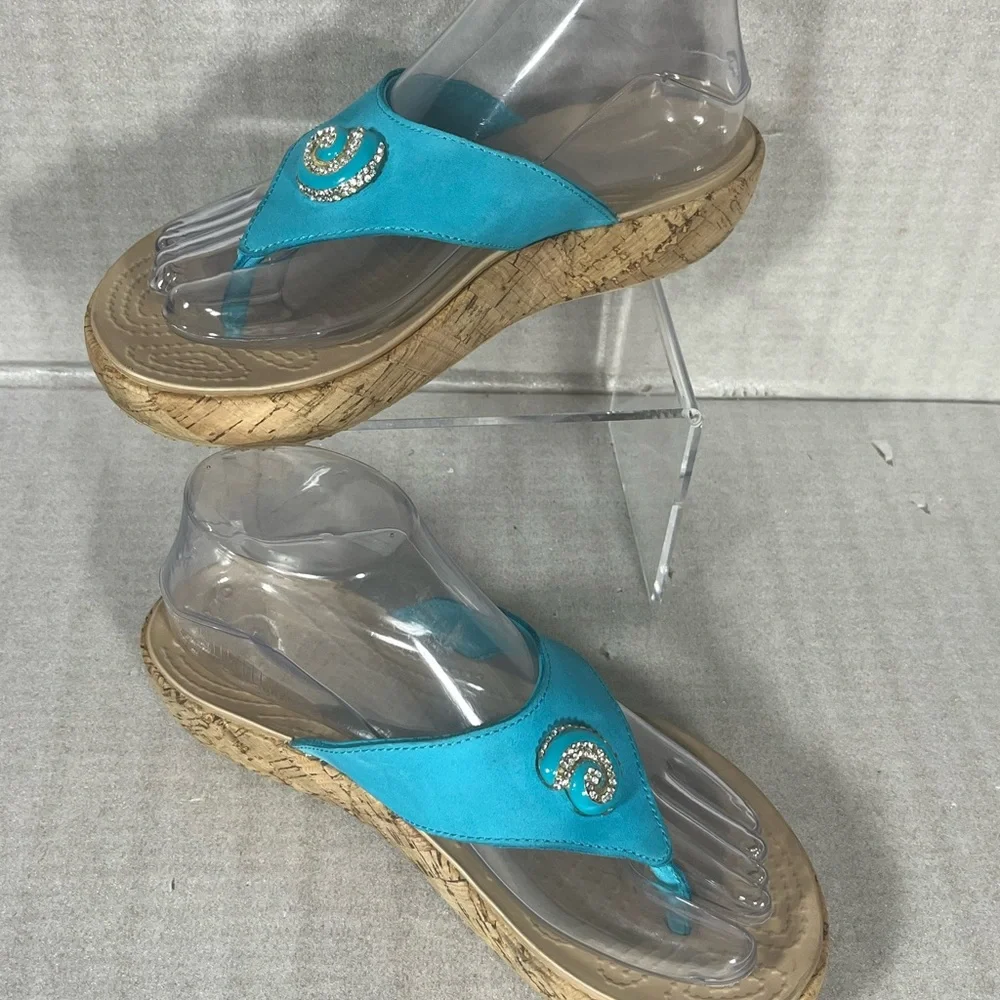 Crocs A-Leigh Turquoise Cork Wedge Thong Sandals Women's Size 7 - Picture 2 of 8